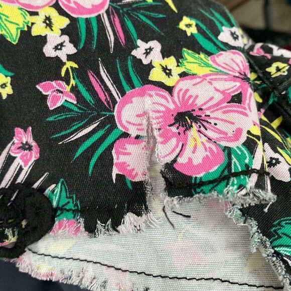 Epic Threads Girls’ Floral Denim Lace Detail Mini Shorts size 12 - Picture 4 of 4